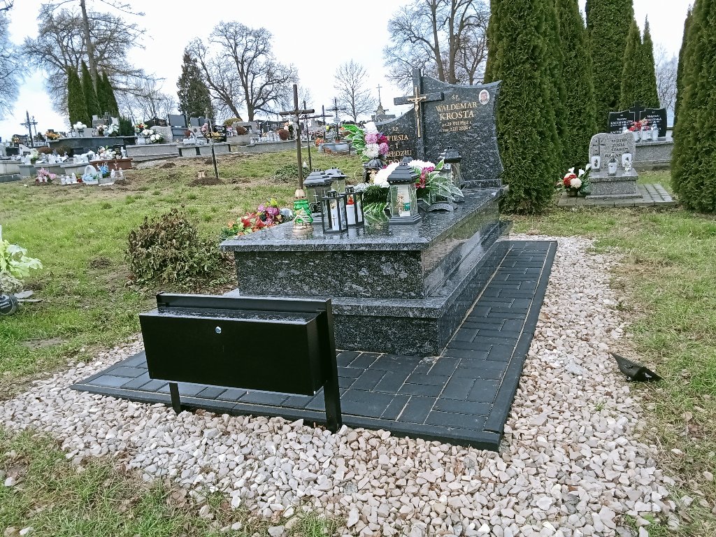 Grób Waldemar Krosta